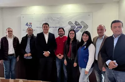 4-72 avanza en el proceso de fortalecimiento y capacitaci&oacute;n con Escher Group.