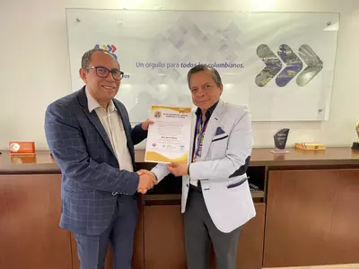 Reconocimiento al liderazgo y compromiso de nuestro presidente