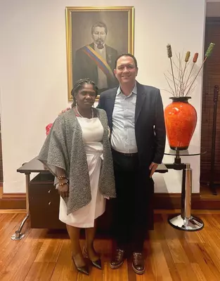 4-72 avanza en el dialogo institucional con la Vicepresidencia de la Rep&uacute;blica de Colombia