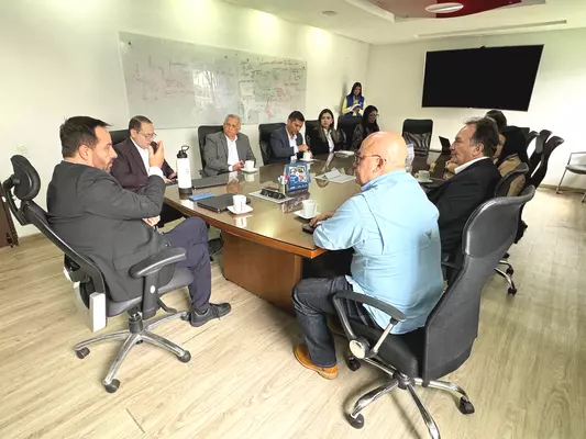 Exploramos nuevas oportunidades de colaboraci&oacute;n con la Oficina Comercial de la Embajada de EE. UU.